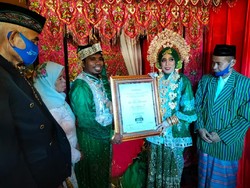 Unik! Pemuda di Sultra Persunting Pujaan Hati dengan Mahar Saham
