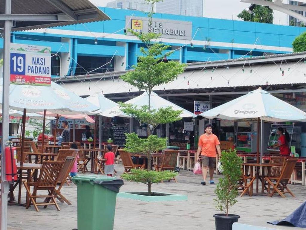 5 Pujasera di Jakarta Selatan yang Hits Ini Punya Ayam Geprek dan Pizza 5 Pujasera di Jakarta Selatan yang Hits Ini Punya Ayam Geprek dan Pizza