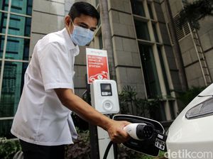 Asyik! Jababeka Bakal Punya Stasiun Pengisian Kendaraan Listrik Asyik! Jababeka Bakal Punya Stasiun Pengisian Kendaraan Listrik