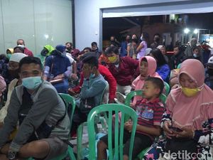 Layanan GeNose di Pelabuhan Ketapang Ditambah Cegah Kerumunan Antrean Layanan GeNose di Pelabuhan Ketapang Ditambah Cegah Kerumunan Antrean