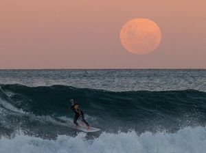 Penampakan Bulan Purnama dari Sydney