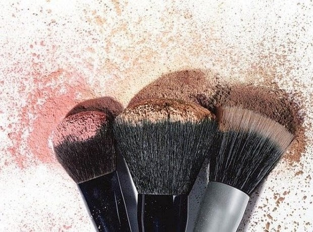 Dibalik ukurannya yang kecil, alat make up yang kamu gunakan menyimpan banyak kotoran.