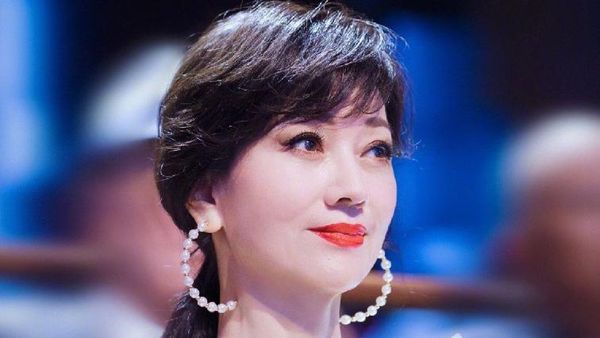 10 Pesona Angie Chiu, Pemain Siluman Ular Putih Usia Aslinya Bikin Kaget