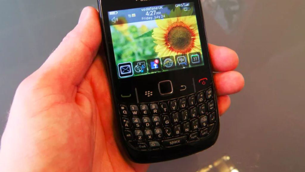 BlackBerry OS Sudah Tamat, Ayo Nostalgia Ponsel Legend-nya