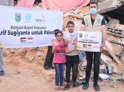 Bupati Kebumen Donasikan Gajinya untuk Bantu Warga Palestina