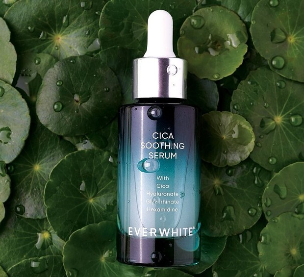 Serum jerawat dengan kandungan cica yang baik untuk mengembalikan kesehatan kulit.