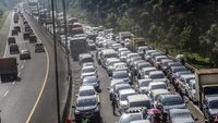Libur Waisak, Puncak Macet Total