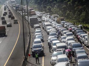 Libur Waisak, Puncak Macet Total