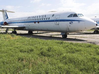 Penampakan Pesawat Diktator Rumania yang Dilelang