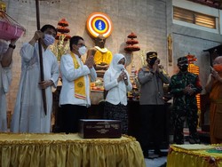 Perayaan Waisak Maha Vihara Mojopahit di Masa Pandemi COVID-19
