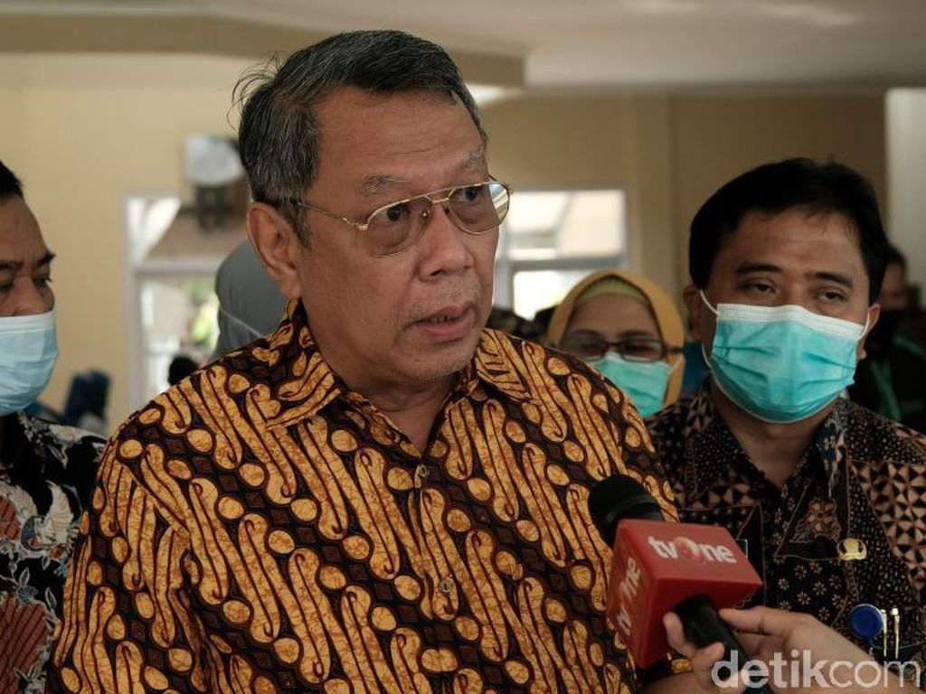 Vaksin Siswa SMA di Tangsel Baru 38%, Walkot Minta Pemprov Kebut Vaksinasi Vaksin Siswa SMA di Tangsel Baru 38%, Walkot Minta Pemprov Kebut Vaksinasi