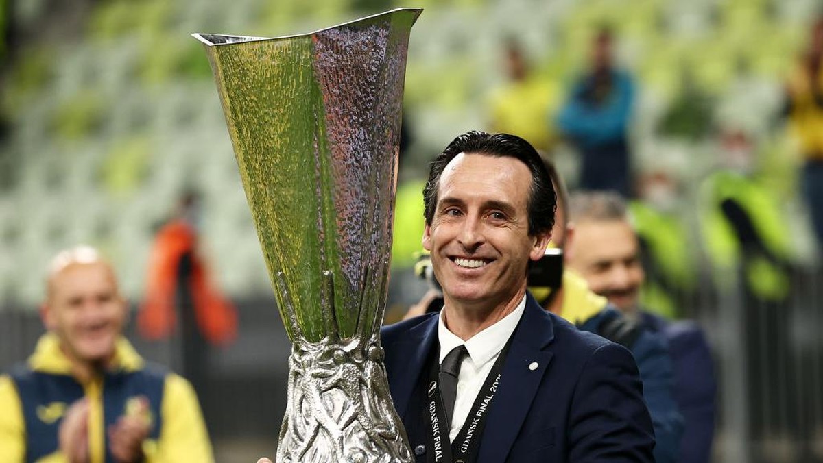 Unai Emery mengukuhkan diri sebagai raja Liga Europa (Foto: Getty Images/Maja Hitij)
