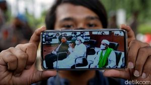 Buntut Kasus Kerumunan Megamendung, Habib Rizieq Didenda Rp 20 Juta
