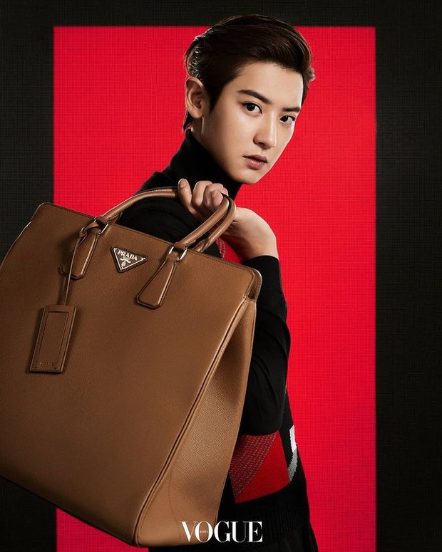 Chanyeol EXO menjadi wakil brand ambassador Prada (foto: instagram.com/real__pcy)
