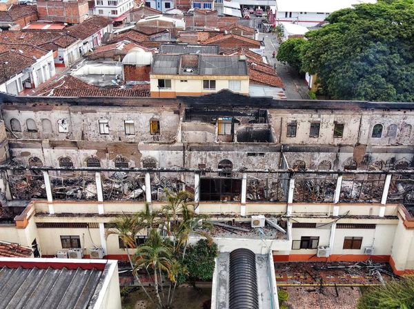 Demo di Kolombia Belum Reda, Gedung Pengadilan Dibakar Massa