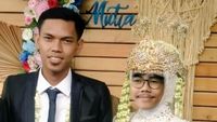 8 Foto Editan Nyeleneh Pasangan Gagal Romantis, Bengek Nggak Habis Pikir!