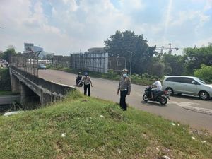Ini TKP Motor Terjun ke Tol Bintaro dari Flyover di Ciputat Ini TKP Motor Terjun ke Tol Bintaro dari Flyover di Ciputat