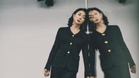 10 Foto Transgender China Berlidah Tajam yang Jadi Model Dior