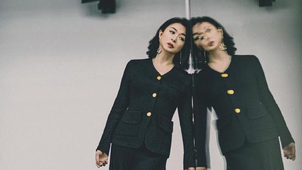 10 Foto Transgender China Berlidah Tajam yang Jadi Model Dior