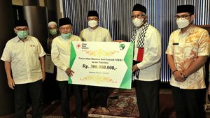 JK Serahkan Bantuan untuk Palestina di Masjid Raya Bintaro