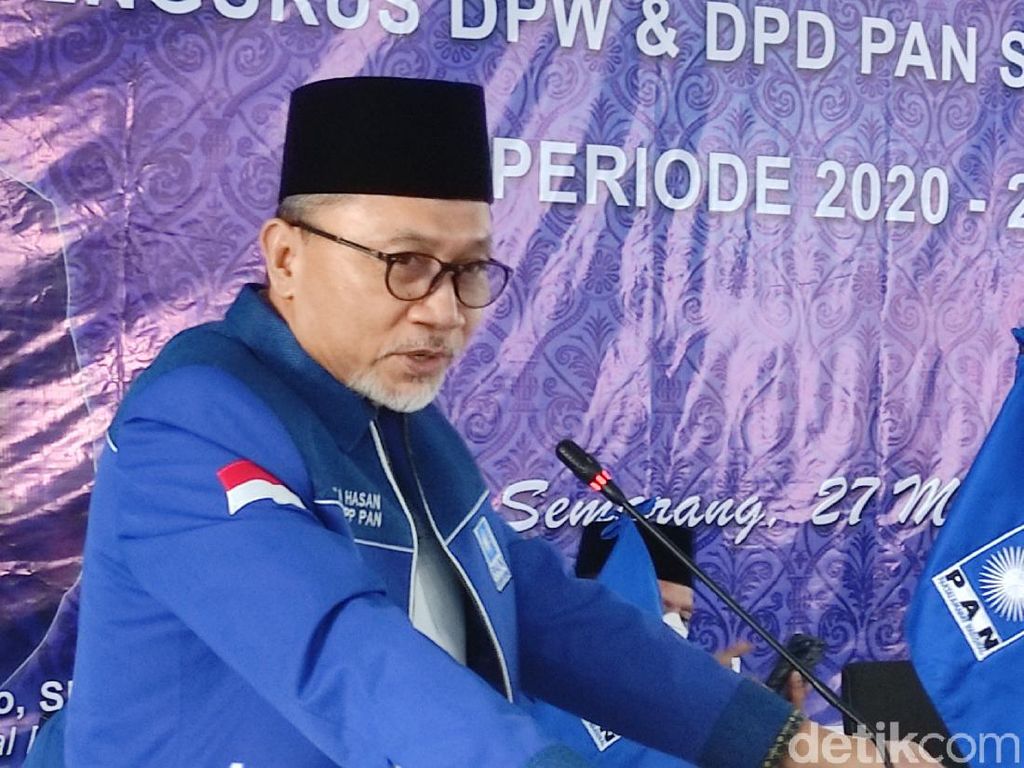 Zulhas Bilang Amien Rais Sosok Tak Tergantikan, tapi... Zulhas Bilang Amien Rais Sosok Tak Tergantikan, tapi...