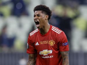 Rashford Dibilang Monyet oleh Seorang Guru! Ia Membalas dengan... Rashford Dibilang Monyet oleh Seorang Guru! Ia Membalas dengan...