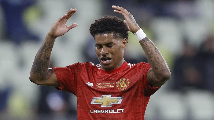GDANSK, POLAND - MAY 26: Marcus Rashford of Manchester United reacts after missing a chance on goal during the UEFA Europa League Final between Villarreal CF and Manchester United at Gdansk Arena on May 26, 2021 in Gdansk, Poland. (Photo by Kacper Pempel - Pool/Getty Images)