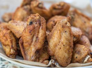 Resep Sayap Ayam Goreng Bawang dan Merica yang Gurih Mantap Resep Sayap Ayam Goreng Bawang dan Merica yang Gurih Mantap