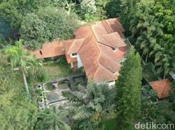 Jabar Hari Ini: Bahar Dituntut 5 Bulan dan Heboh Rumah Mewah Terbengkalai