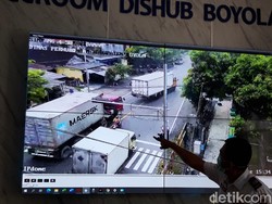 Sopir Truk Ugal-ugalan Nyaris Himpit Emak-emak Pemotor Ditangkap!