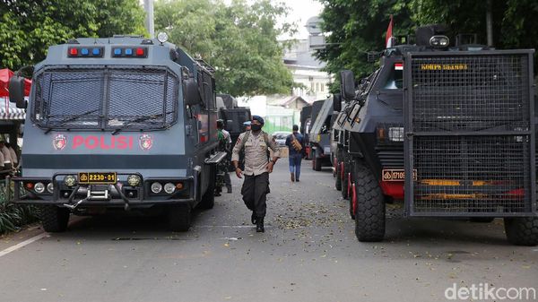 Sidang Vonis Habib Rizieq Dijaga Ketat