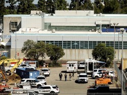 Pelaku Penembakan di California Bunuh Diri Saat Lihat Polisi Tiba