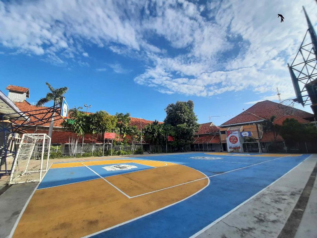 Daftar 15 Sekolah Terbaik di Surabaya, 1 Madrasah Aliyah Masuk Peringkat