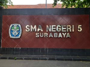 50 SMA Terbaik di Indonesia Versi LTMPT, Ada dari Surabaya dan Malang Lho! 50 SMA Terbaik di Indonesia Versi LTMPT, Ada dari Surabaya dan Malang Lho!
