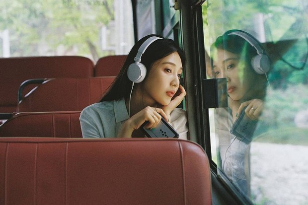 Teaser album Joy - 'Hello'/instagram.com/redvelvet.smtown