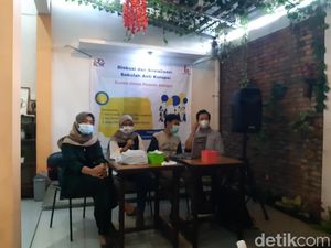 Aktivis Antikorupsi Dorong Kasus Hibah Ponpes di Banten Diusut Tuntas Aktivis Antikorupsi Dorong Kasus Hibah Ponpes di Banten Diusut Tuntas