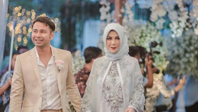 Kabar Terkini Artis dari InsertLive : Raffi Ahmad Ungkap Kondisi Terbaru Amy Qanita: Sering Pingsan Kalau...