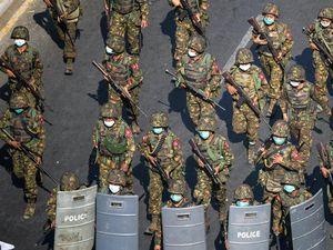 ASEAN Menentang Usulan Embargo Senjata ke Myanmar