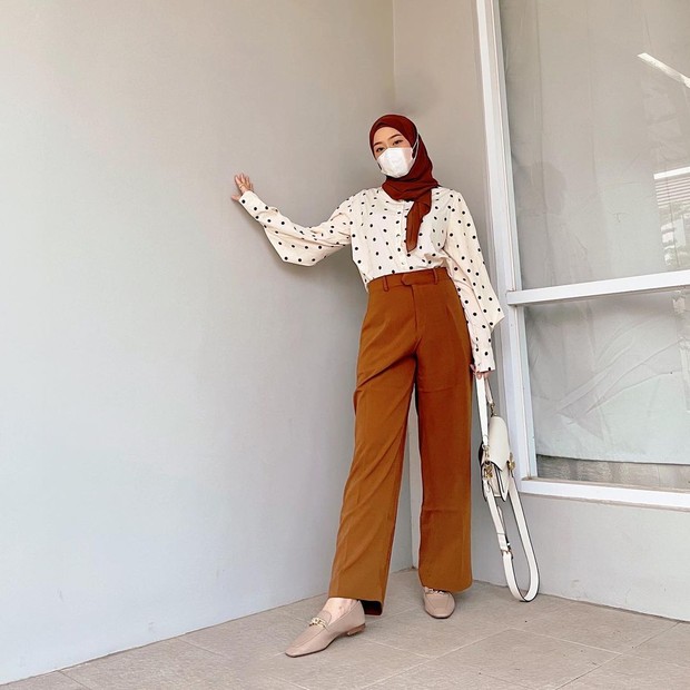 gaya fashion Wellisna Kim/instagram.com/wellisna gaya fashion Wellisna Kim