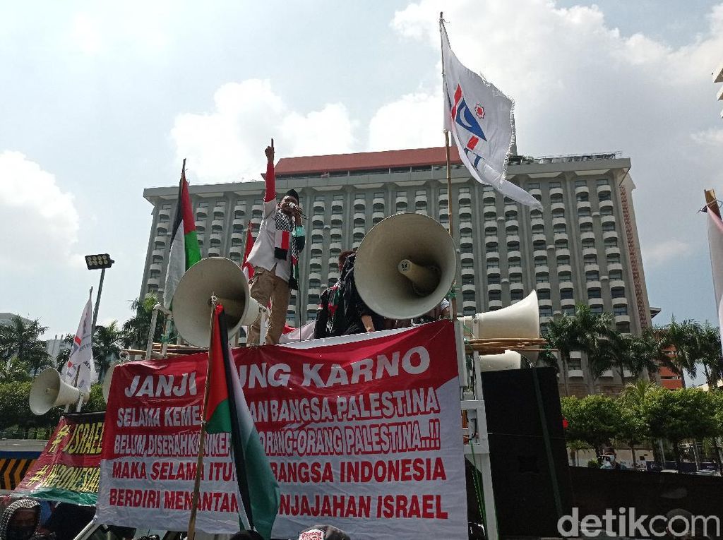 Gerakan Pekerja Muslim Demo di Kantor Perwakilan PBB: Israel Go to Hell! Gerakan Pekerja Muslim Demo di Kantor Perwakilan PBB: Israel Go to Hell!
