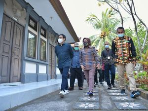 Ke Bali, Mendes Cek Fasilitas di Balai Pelatihan Masyarakat Denpasar