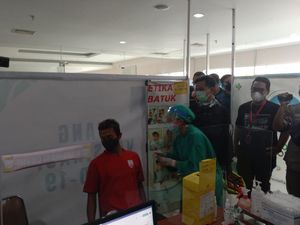 Tatap Liga 2, Persis Solo Dapat Vaksin COVID-19