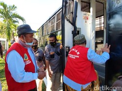 5 Tersangka Korupsi Bansos Madrasah dan Ponpes di Kota Pasuruan Ditahan