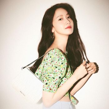 Yoona SNSD dan Lee Seung Gi go public pada 2014 silam/instagram.com/yoona__lim