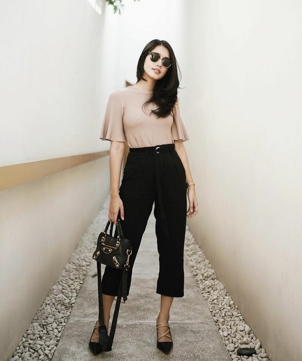 Ana Octarina/Foto: instagram.com/anaoctarina Style Celana yang Bikin Tubuh Tinggi