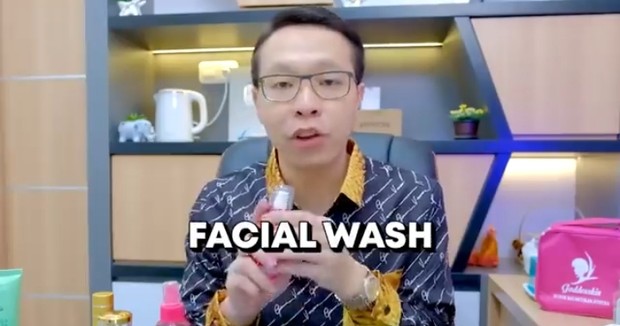 dr. Richard Lee/Foto: youtube.com/dr.Richard Lee, MARS Cara Pakai Skincare yang Benar Menurut dr. Richard Lee