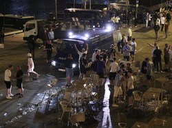 Duh, Fans Man City dan Chelsea Baku Hantam di Porto