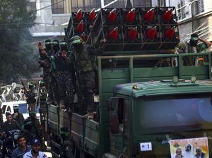 Hamas Gelar Parade Militer, Warga Malaysia Sambut Baik Lockdown