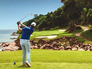 Mengintip Lapangan Golf dengan Fasilitas Terbaik