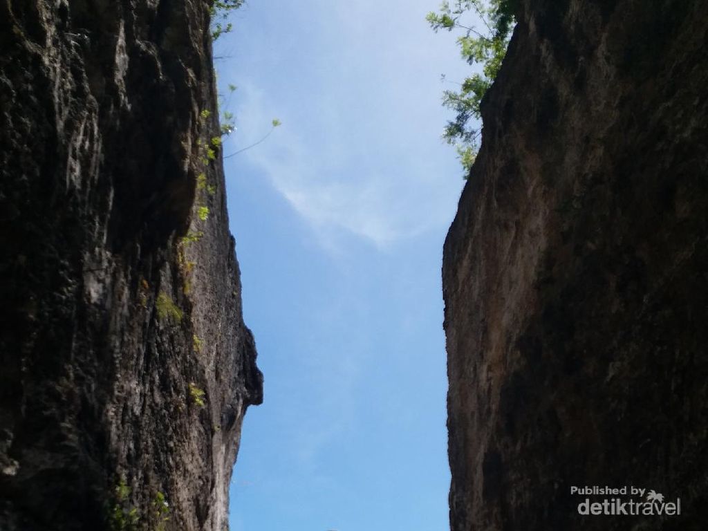 Rindu Dibukanya Lagi Garuda Wisnu Kencana Rindu Dibukanya Lagi Garuda Wisnu Kencana